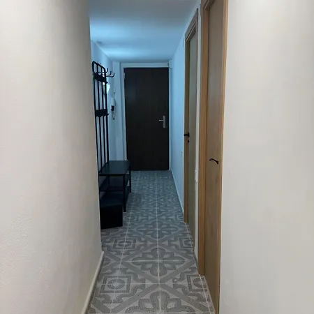En